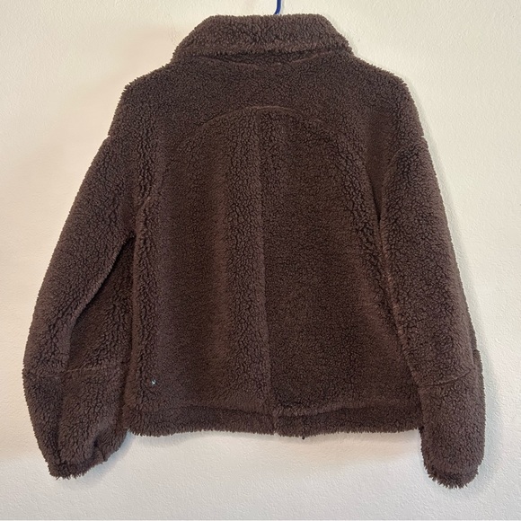 Lululemon brown Sherpa jacket cinchable size 4 NWOT - Picture 8 of 12